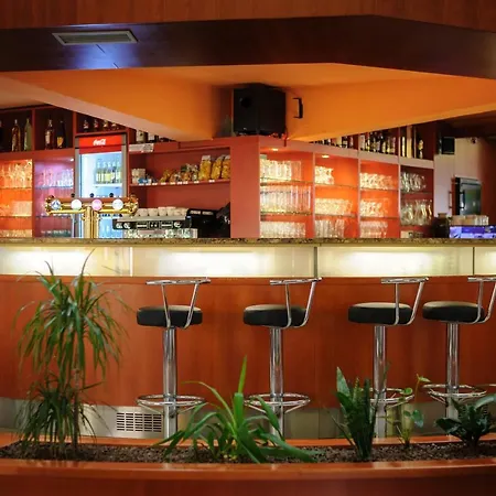 Harmonie Hotel 3*
